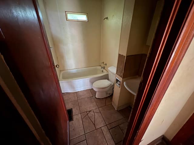 1923 N. Church St , Decatur, IL: owner financed home, photo 3