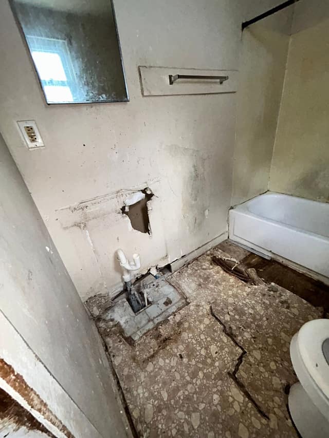 1541 5th Street, Madison, IL: owner financed home, photo 22