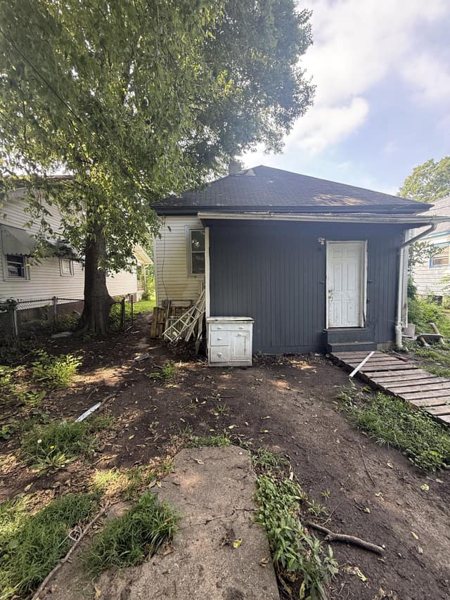 1828 E Main St, Decatur, IL: owner financed home, photo 3