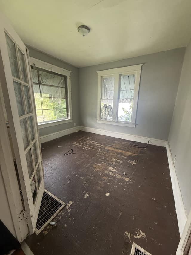 1828 E Main St, Decatur, IL: owner financed home, photo 5