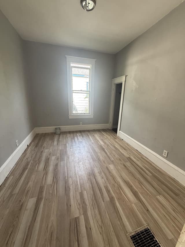 1828 E Main St, Decatur, IL: owner financed home, photo 6