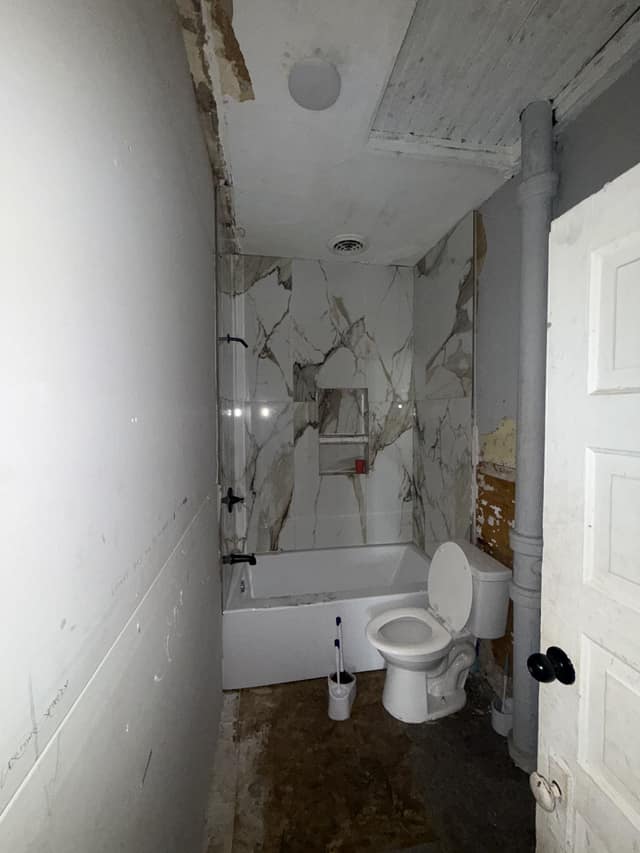 1828 E Main St, Decatur, IL: owner financed home, photo 8