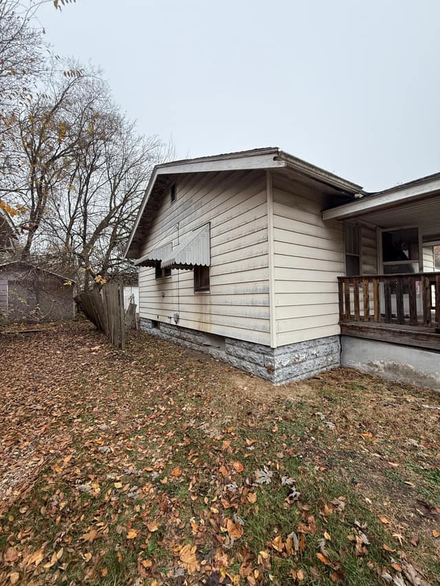 1652 E Hickory St, Decatur, IL: owner financed home, photo 4