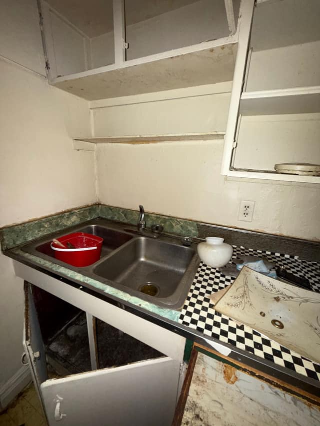 1652 E Hickory St, Decatur, IL: owner financed home, photo 10