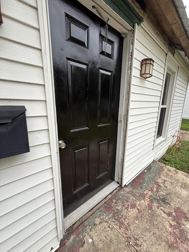 221 E Cherry St, Moweaqua, IL: owner financed home, photo 10