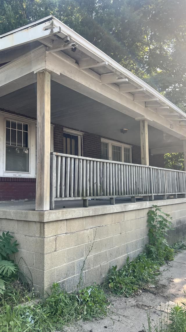 231 W Grand Ave, Decatur, IL: owner financed home, photo 3