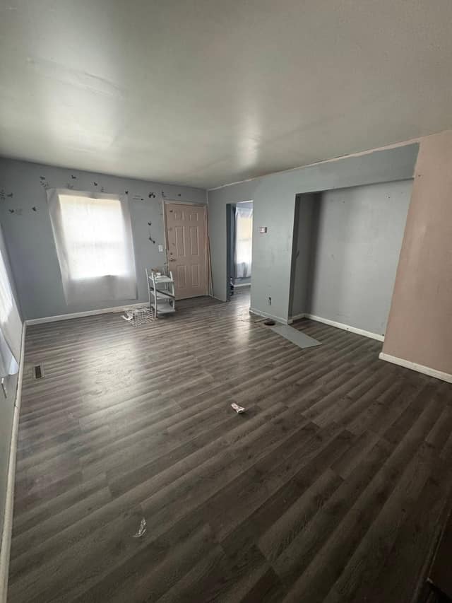 628 W Home Ave, Flint, MI: owner financed home, photo 6