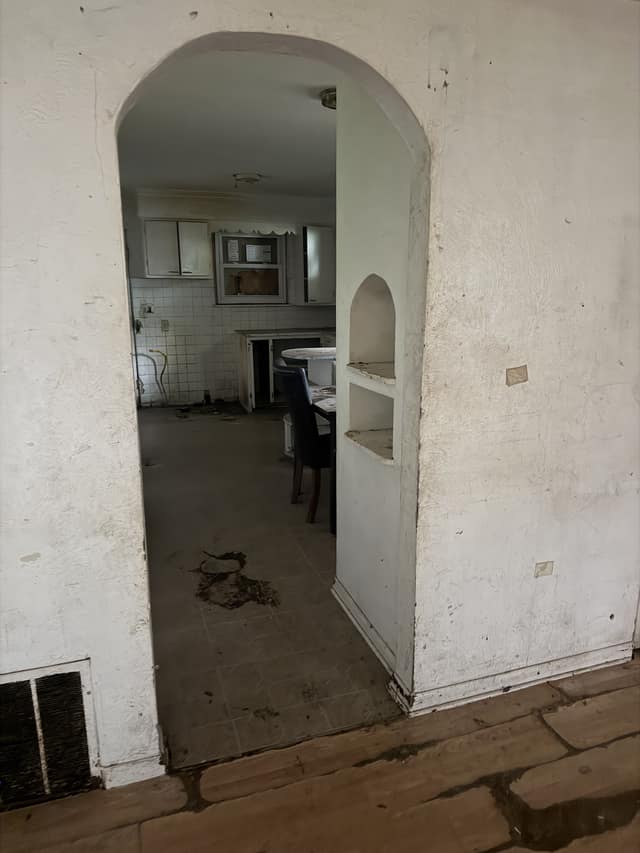5050 Hallows Avenue, East St. Louis, IL: owner financed home, photo 7