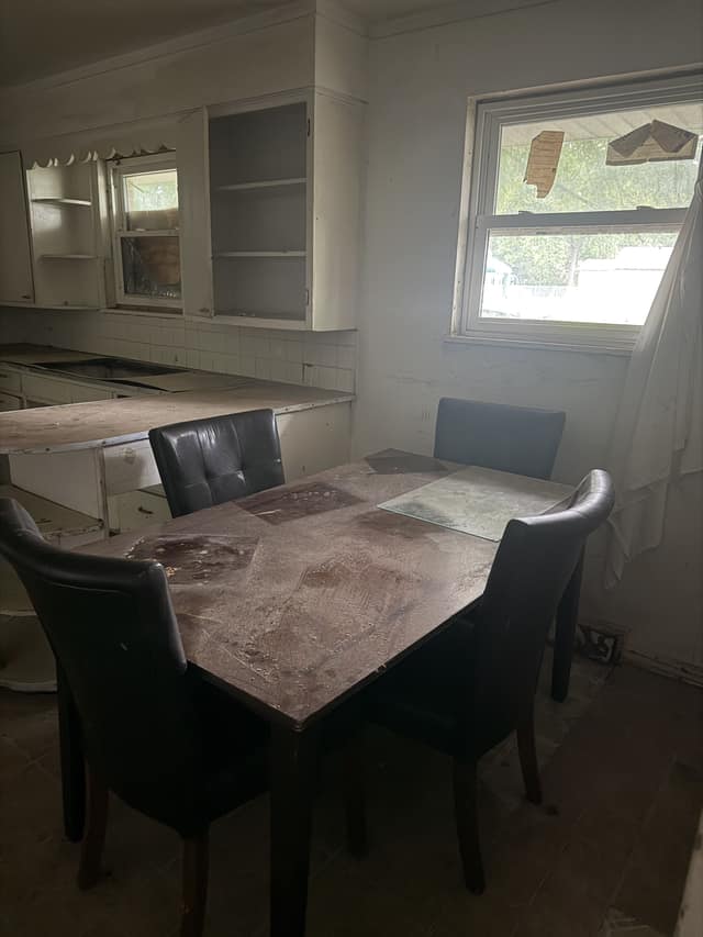 5050 Hallows Avenue, East St. Louis, IL: owner financed home, photo 8