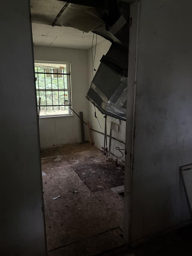 5050 Hallows Avenue, East St. Louis, IL: owner financed home, photo 11