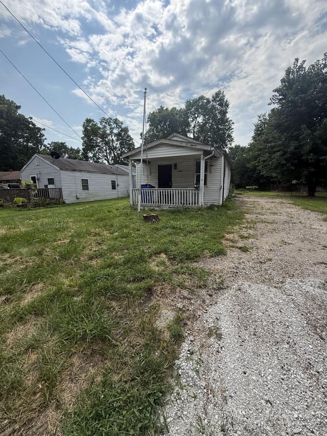 1963 N 31st St, Decatur, IL: owner financed home, photo 1