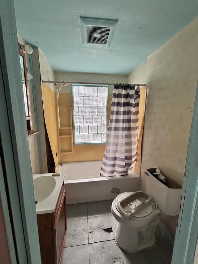 1527 N Oakland Ave, Decatur, IL: owner financed home, photo 9