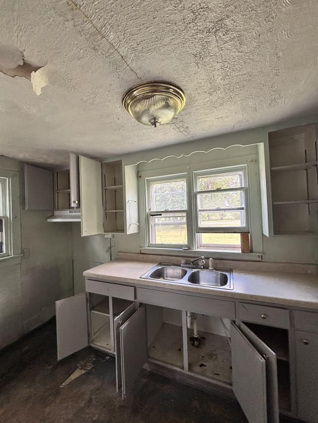 1527 N Oakland Ave, Decatur, IL: owner financed home, photo 13