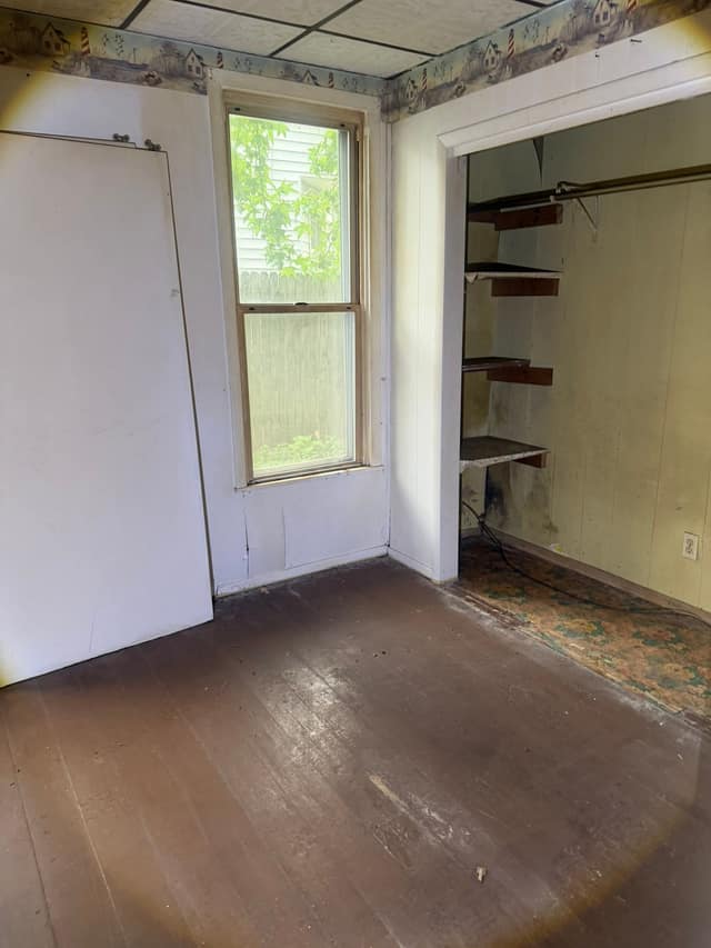 707 N Madison st, Litchfield, IL: owner financed home, photo 14