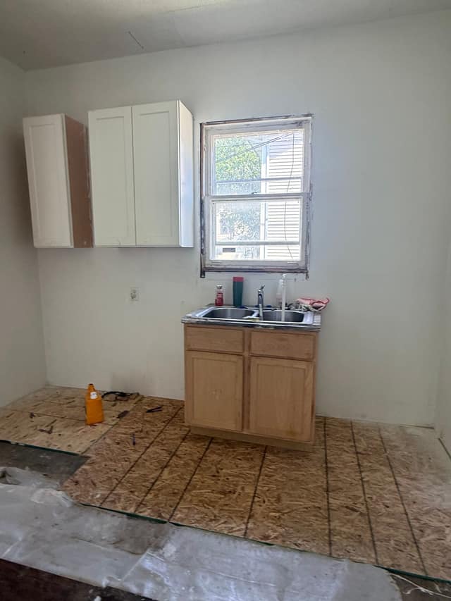 442 W Division St, Decatur, IL: owner financed home, photo 11