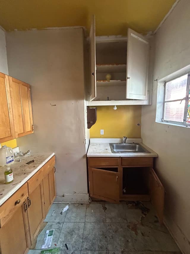 4424 Marcus, St. Louis, MO: owner financed home, photo 16