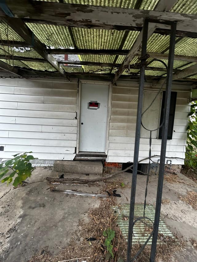 529 N 2nd Street, Witt, IL: owner financed home, photo 12