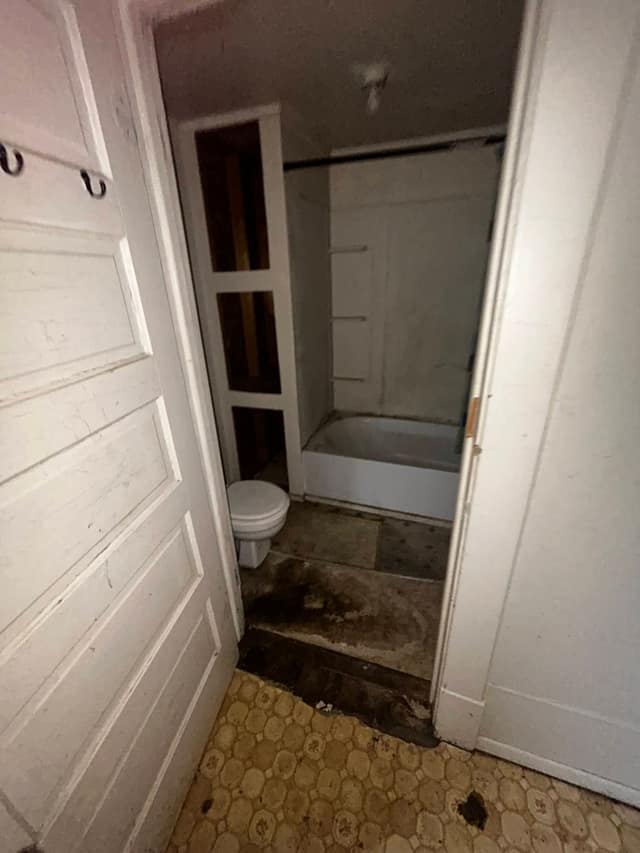 529 N 2nd Street, Witt, IL: owner financed home, photo 31