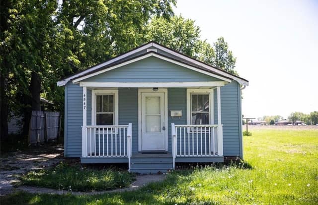 4547 E Rosewood Rd, Decatur, IL: owner financed home, photo 1