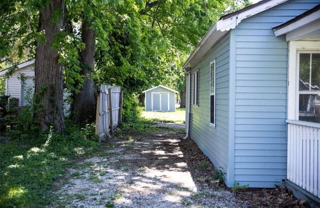 4547 E Rosewood Rd, Decatur, IL: owner financed home, photo 3