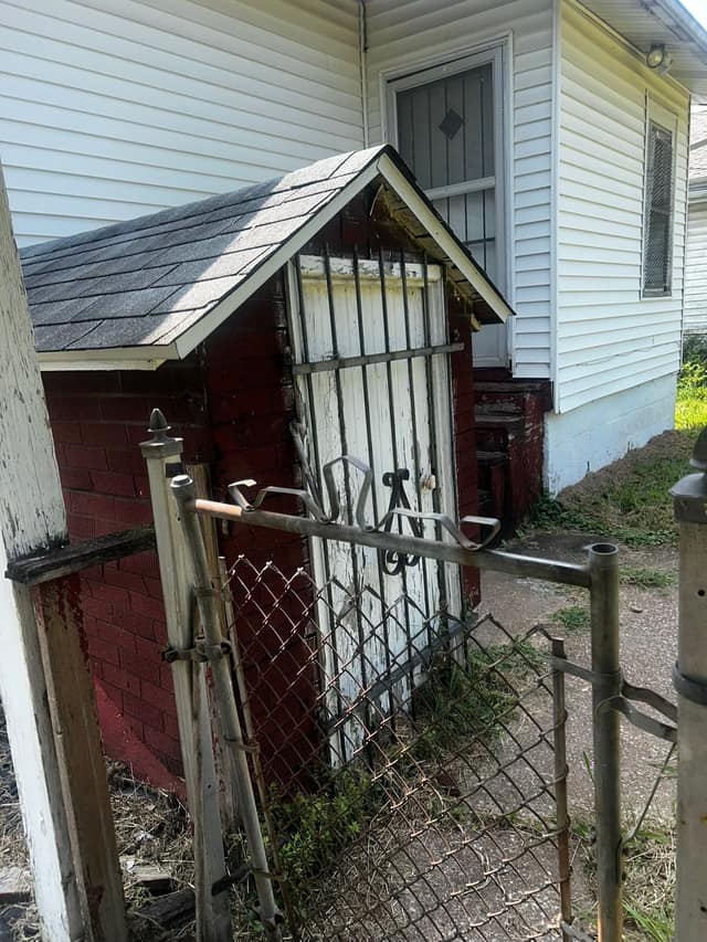 517 N 31st Street, East St. Louis, IL: owner financed home, photo 25