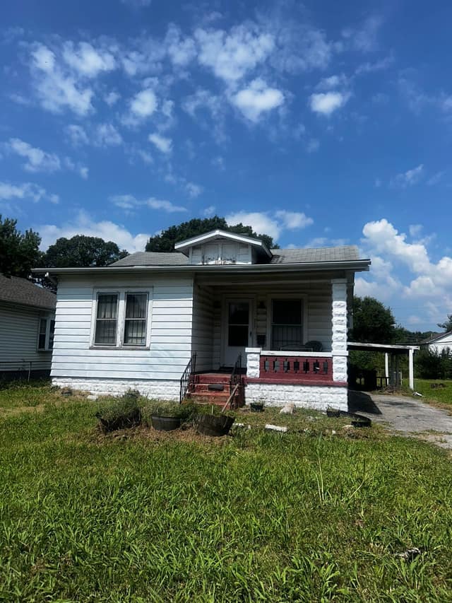 517 N 31st Street, East St. Louis, IL: owner financed home, photo 1