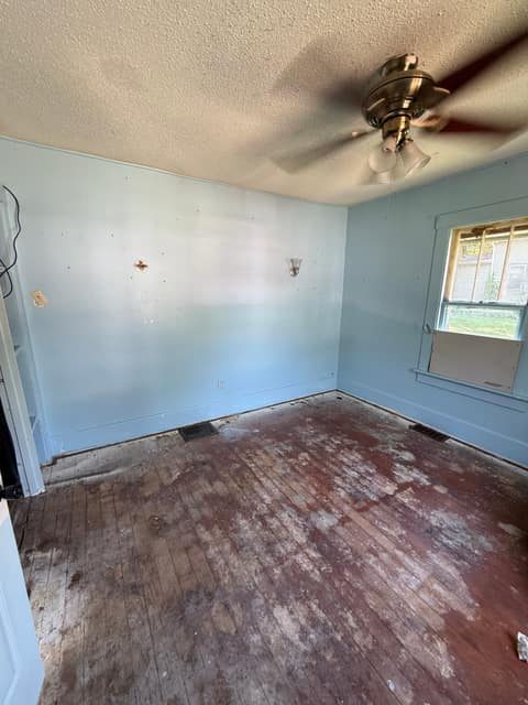 957 W View St, Decatur, IL: owner financed home, photo 2