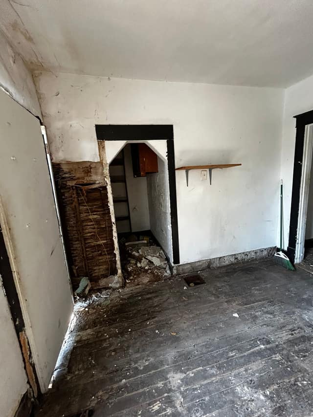 556 Wimmer Pl, East St. Louis, IL: owner financed home, photo 17