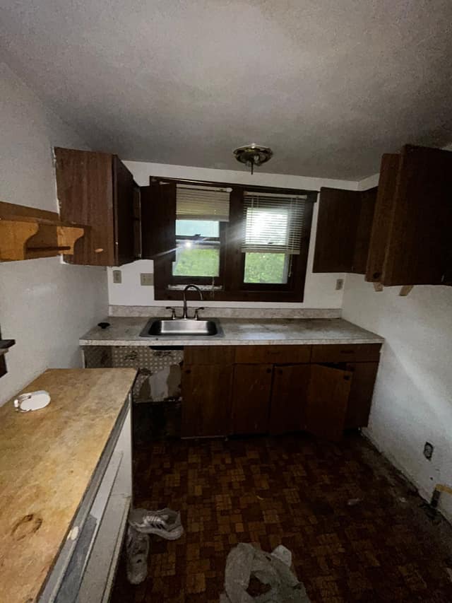 8521 Clifton Ave, St. Louis, MO: owner financed home, photo 11