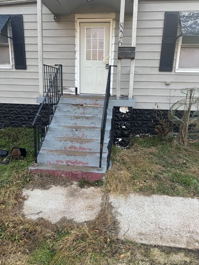 826 North 82nd Street, East St. Louis, IL: owner financed home, photo 1