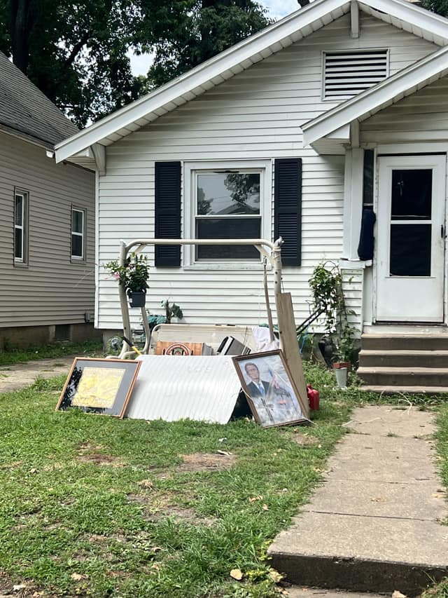 2055 N Church St, Decatur, IL: owner financed home, photo 2
