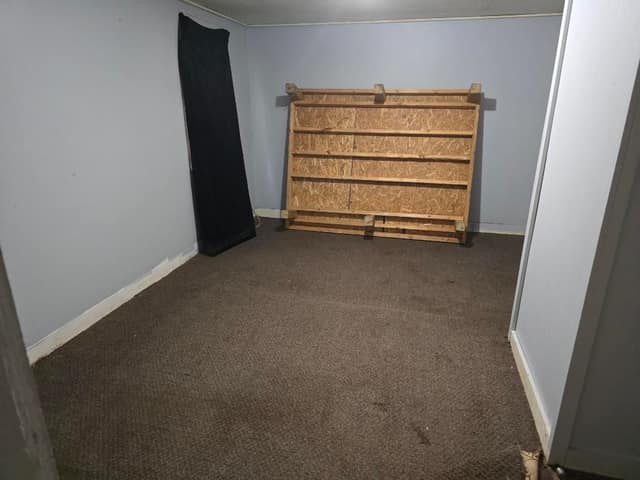 807 W Illinois St, Oblong, IL: owner financed home, photo 4