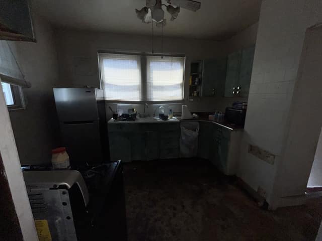 2558 State St, Granite City, IL: owner financed home, photo 7