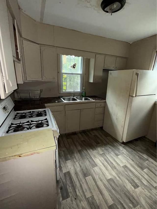 523 Grace St, Flint, MI: owner financed home, photo 8