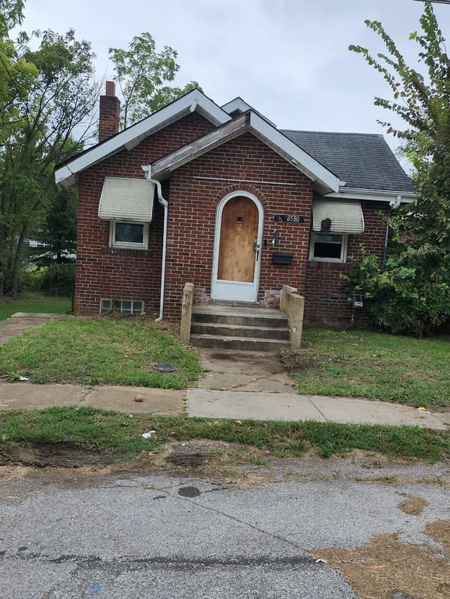 6580 Saint Louis Ave, St. Louis, MO: owner financed home, photo 1