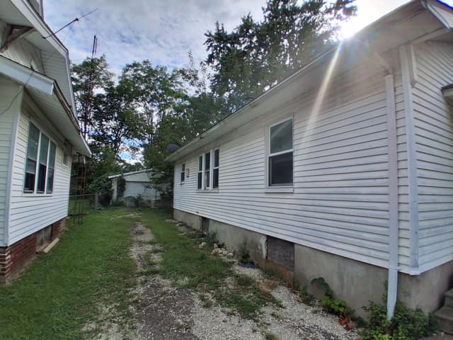 765 W. Division Street, Decatur, IL: owner financed home, photo 1