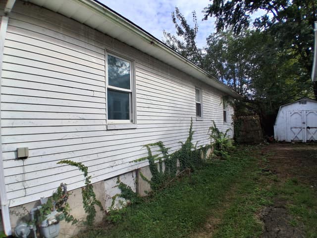 765 W. Division Street, Decatur, IL: owner financed home, photo 2