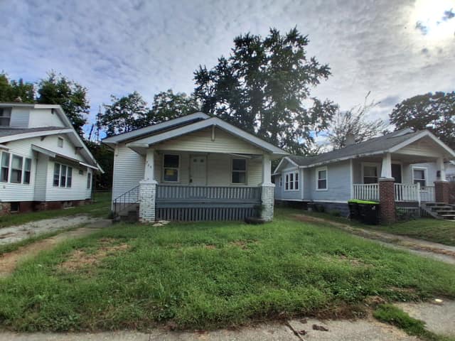 765 W. Division Street, Decatur, IL: owner financed home, photo 17