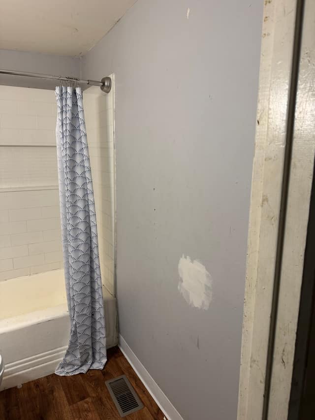 1528 E Lawrence St, Decatur, IL: owner financed home, photo 1