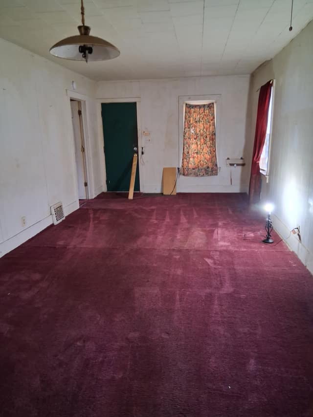 818 E Dewey, Flint, MI: owner financed home, photo 3