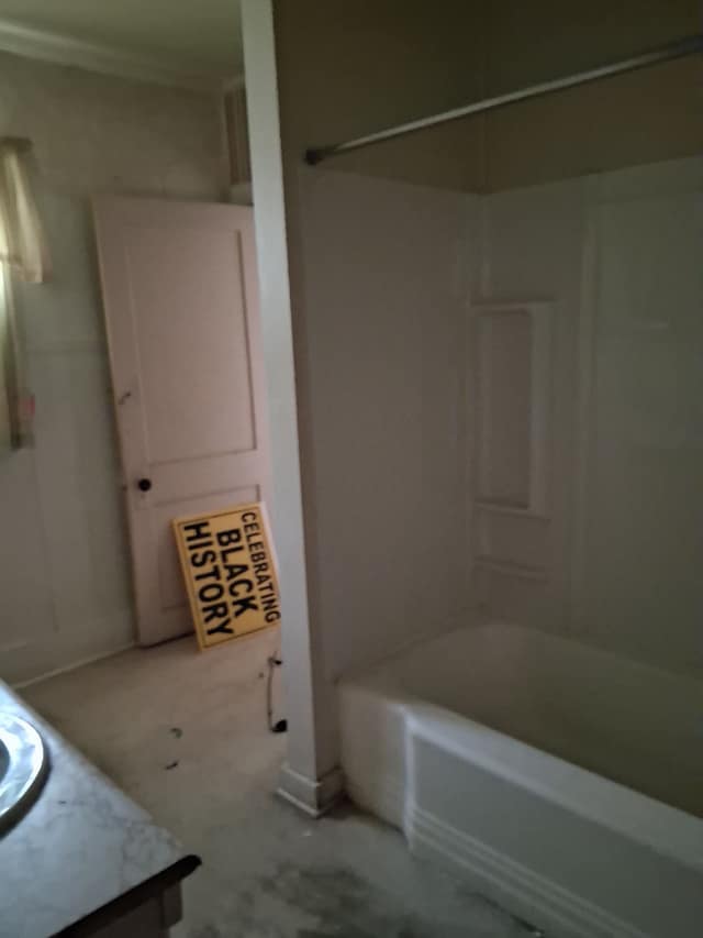 818 E Dewey, Flint, MI: owner financed home, photo 11