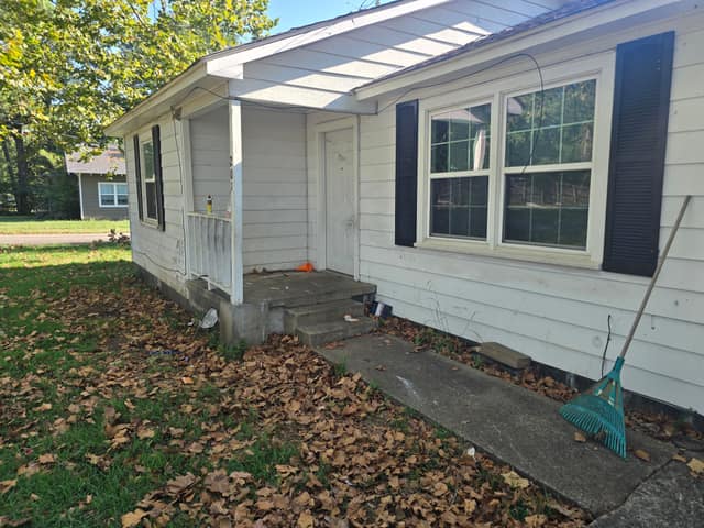 201 N Gray St, Jacksonville, AR: owner financed home, photo 2