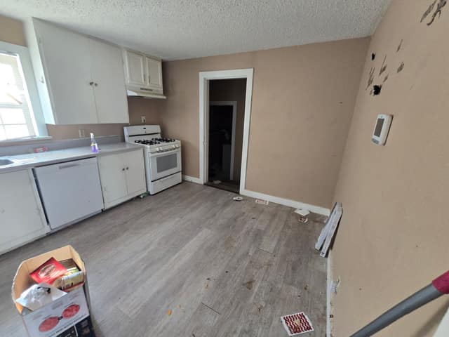 201 N Gray St, Jacksonville, AR: owner financed home, photo 14