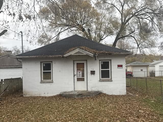 2313 W Wiswall St, Peoria, IL: owner financed home, photo 1