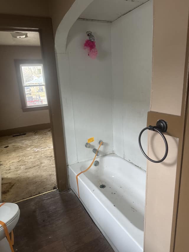 2313 W Wiswall St, Peoria, IL: owner financed home, photo 8