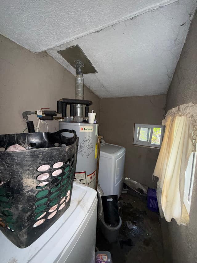 1206 Markham St, Flint, MI: owner financed home, photo 9