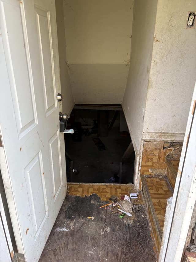 18465 Caldwell Street, Detroit, MI: owner financed home, photo 9