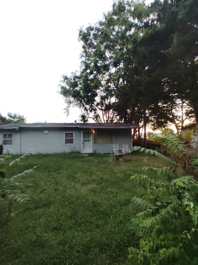 1106 St Michael Dr, Cahokia, IL: owner financed home, photo 3
